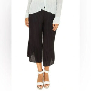 NWOT Alquema 3/4 Palazzo Pants Wide Leg Pleated Cropped Black Casual Women’s Sm